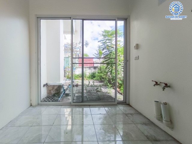 *****บ้านเดี่ยวมือสองนนทบุรี บ้านคุณภาพจากแบรนด์ Property Perfect ม.เพอร์เฟคเพลส ราชพฤกษ์-พระราม5 เนื้อที่ 60.7 ตร.ว. ฟังก์ชั่น! 3 ห้องนอน 3 ห้องน้ำ 2 ที่จอดรถ แถมแอร์ 4 เครื่อง!! ต่อเติมครบจบที่เดียว บนทำเลโซนเมือง ติดถนนราชพฤกษ์ ใกล้รถไฟฟ้าสายสีม่วง "สถานีไทรม้า" และทางด่วน "ศรีรัช"